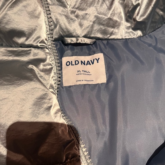 Brand new w/ tags Old Navy Puffer Jacket Silver - Picture 3 of 7